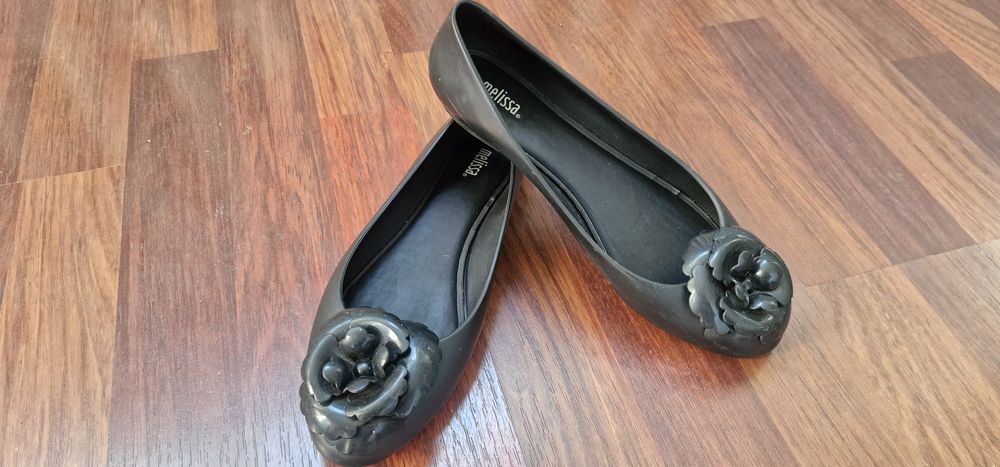 Продам балетки. Размер 37