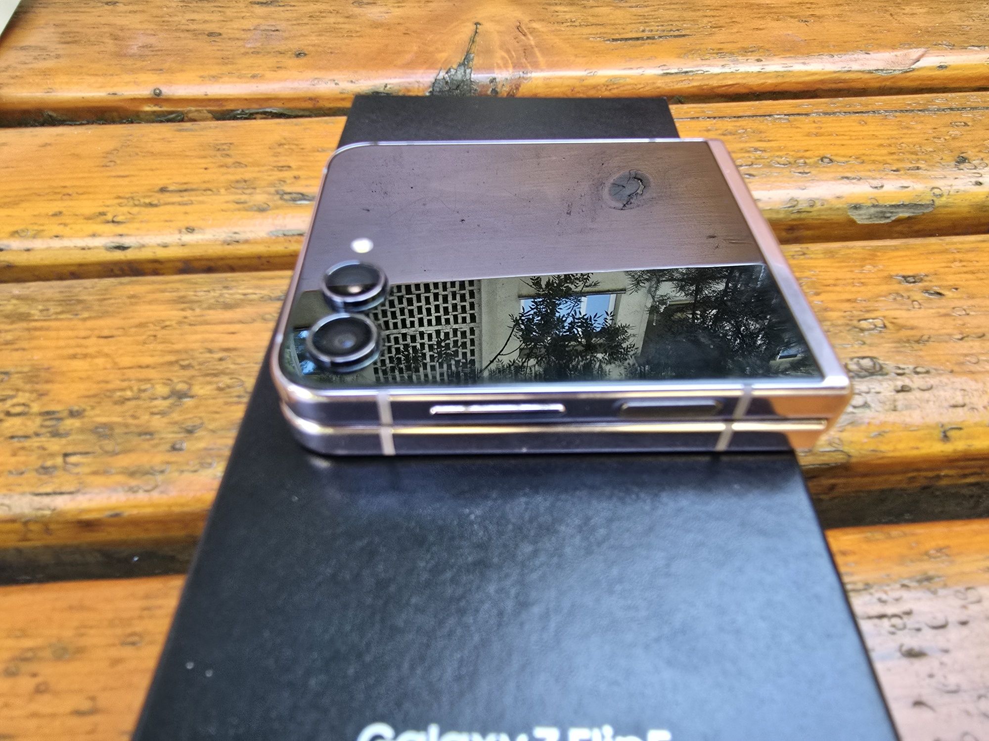 Samsung Z Flip 5 256gb-перфектен