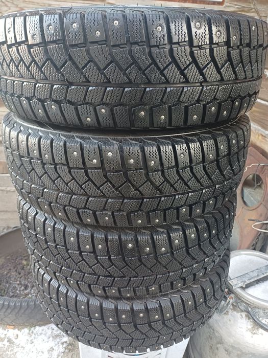 Продам шины в хорошем состояние