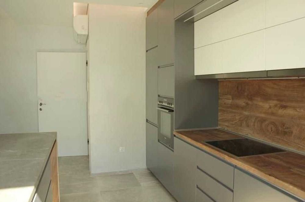 Продава се Двустаен апартамент в София, Витоша - 74 кв.м за 1744 €/кв.м - Снимка #2