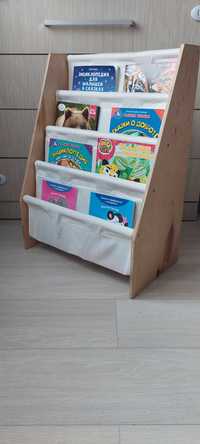 Продается детский деревянный книжный стеллаж Монтессори