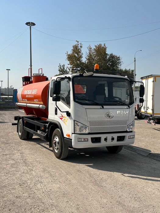 Автотопливозаправщик FAW Tiger 7 куб