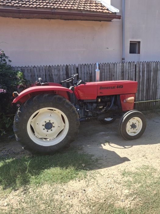 Vând tractor U 445
