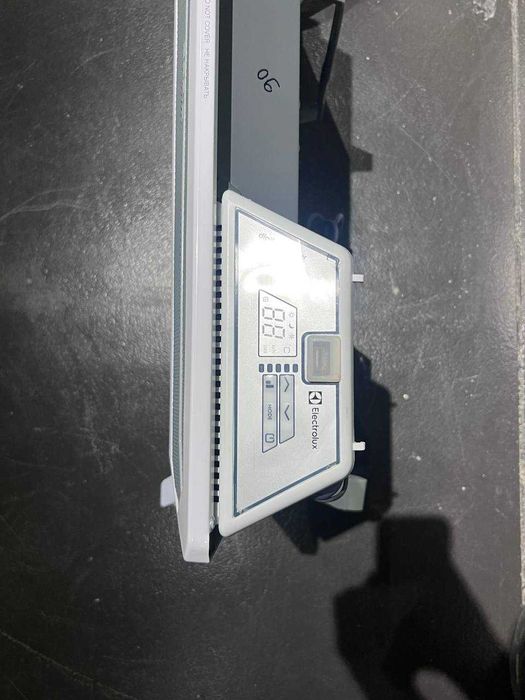 Электрический конвектор(обогреватель)Electrolux ECH/RI-2000 E