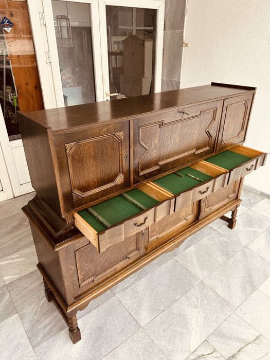 Масивен датски бюфет – необарок/неоренесанс, масивен дъб