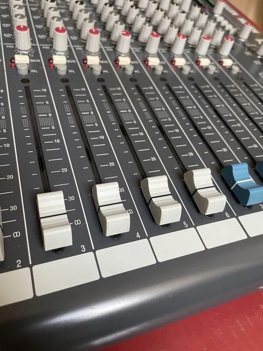 Allen&Heath Zed 14 Fara efecte