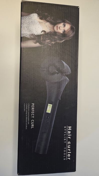 Високотехнологична  керамична преса за къдрене на коса с лед дисплей.