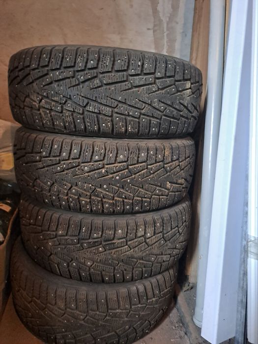 Продам шины  215х55х17