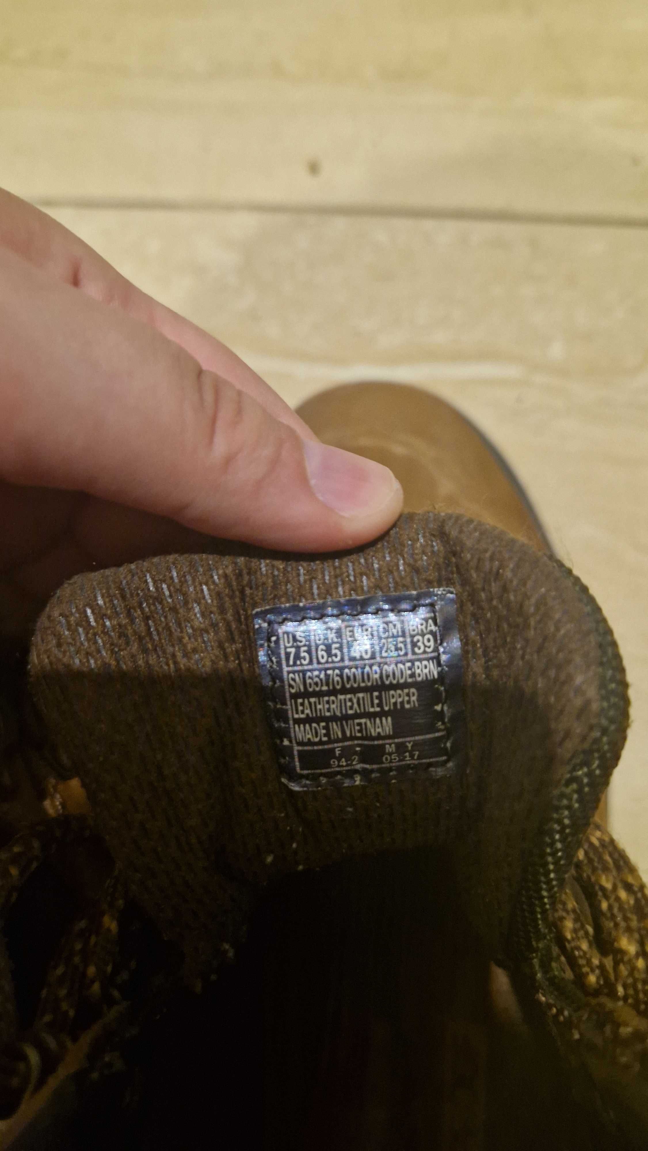 Bocanci Skechers Waterproof din piele