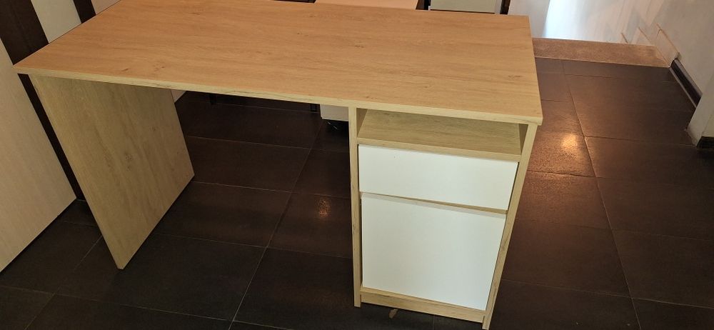 Бюро за офис, дом и т.н.