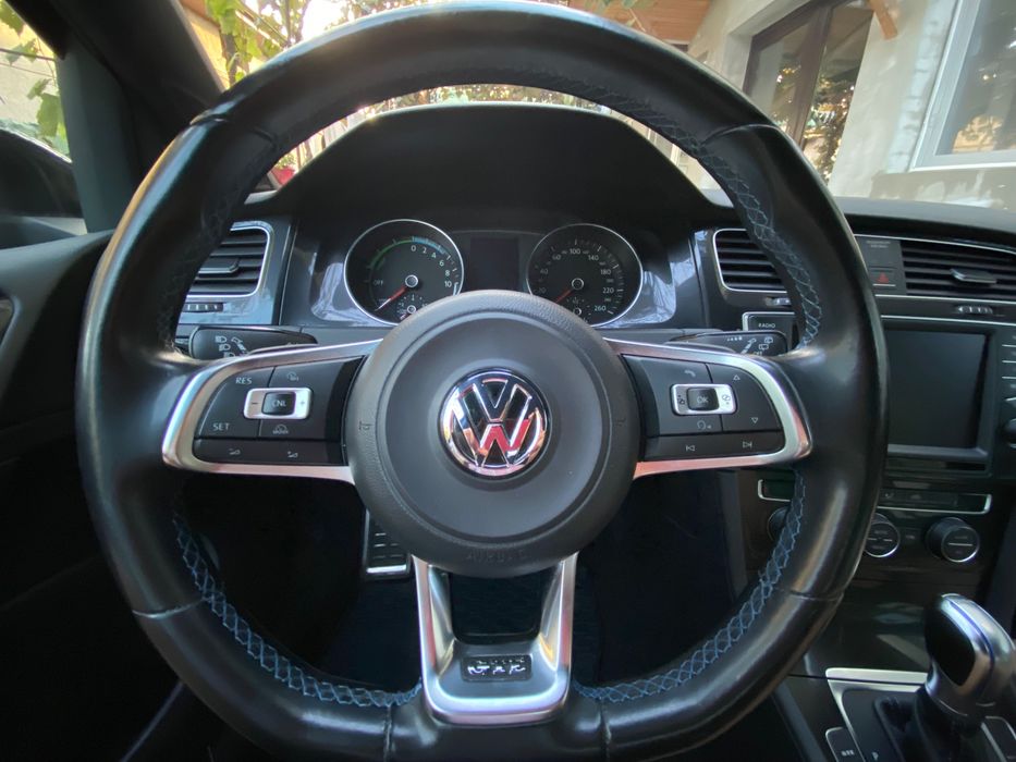 VW Golf 7,5 GTE hibrid plug-in