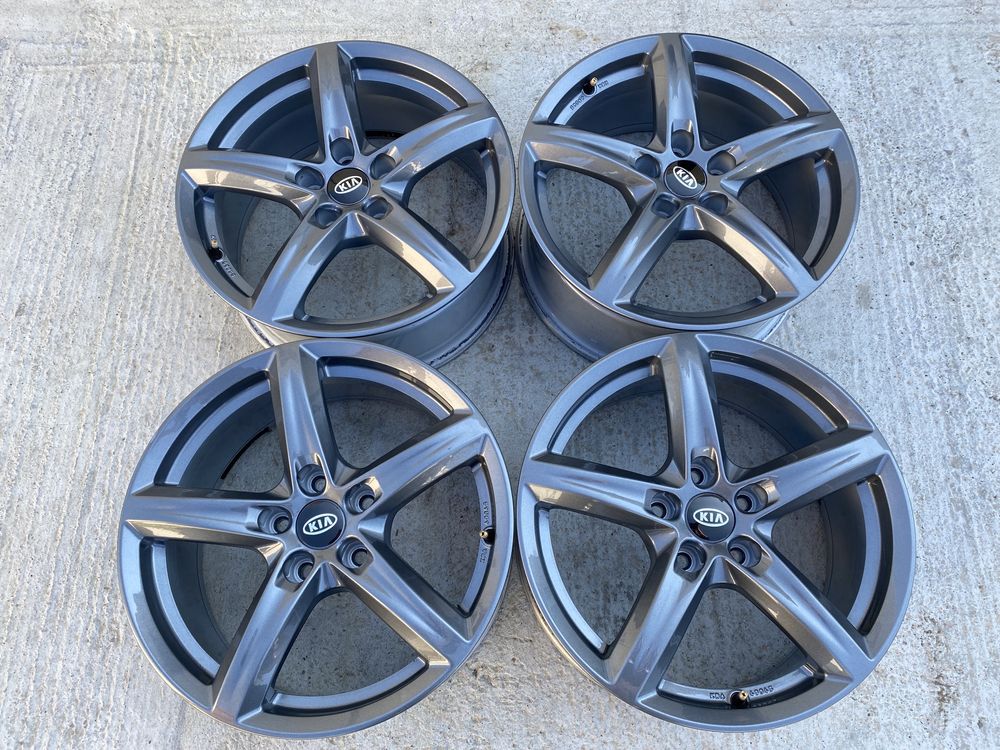 Jante 17 kia , mazda , hyundai , 5x114.3 , 7.5j et 38 , cb 67.1 mm