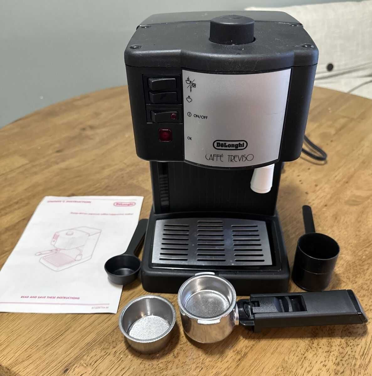 Продавам Кафемашина DeLonghi Италия. Еспресо и капучино. За 2 чаши