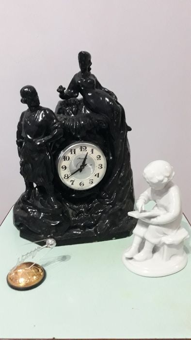 Часы статуэтка сувенир СССР.