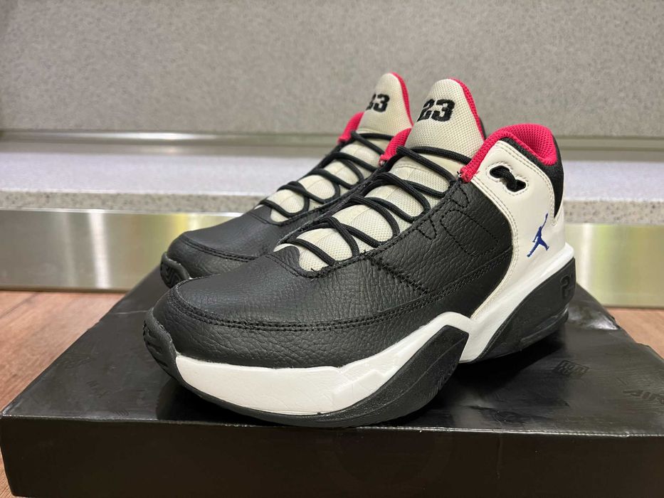 ОРИГИНАЛНИ *** Nike Air Jordan Max Aura 3 Black/Medium Blue-White