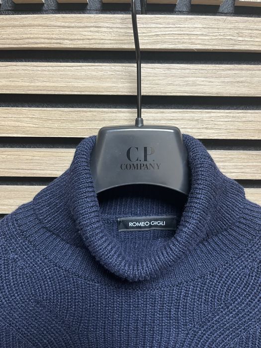 Romeo Gigli : Made n ITALY - 50% вълна размер S / Оригинал