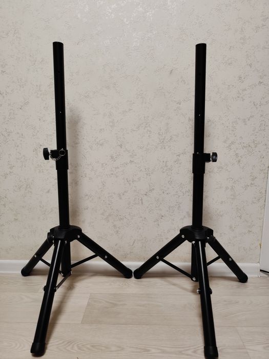 Продам стойку для колонок