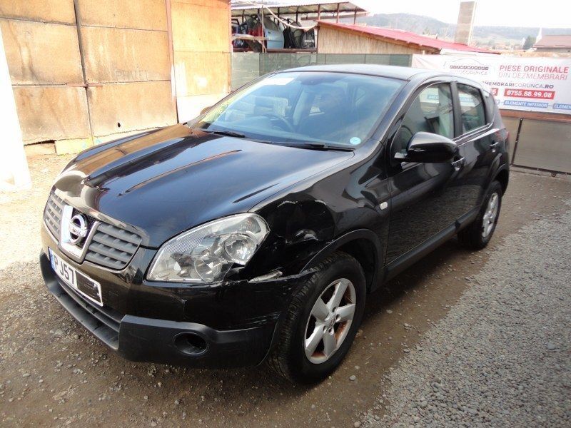 Dezmembrez Nissan Qashqai 1.5 D, 2.0 D,1.6 Benzina, 1.5 Dci