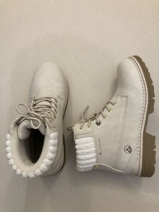 Ghete de iarna pentru dame marca Whistler