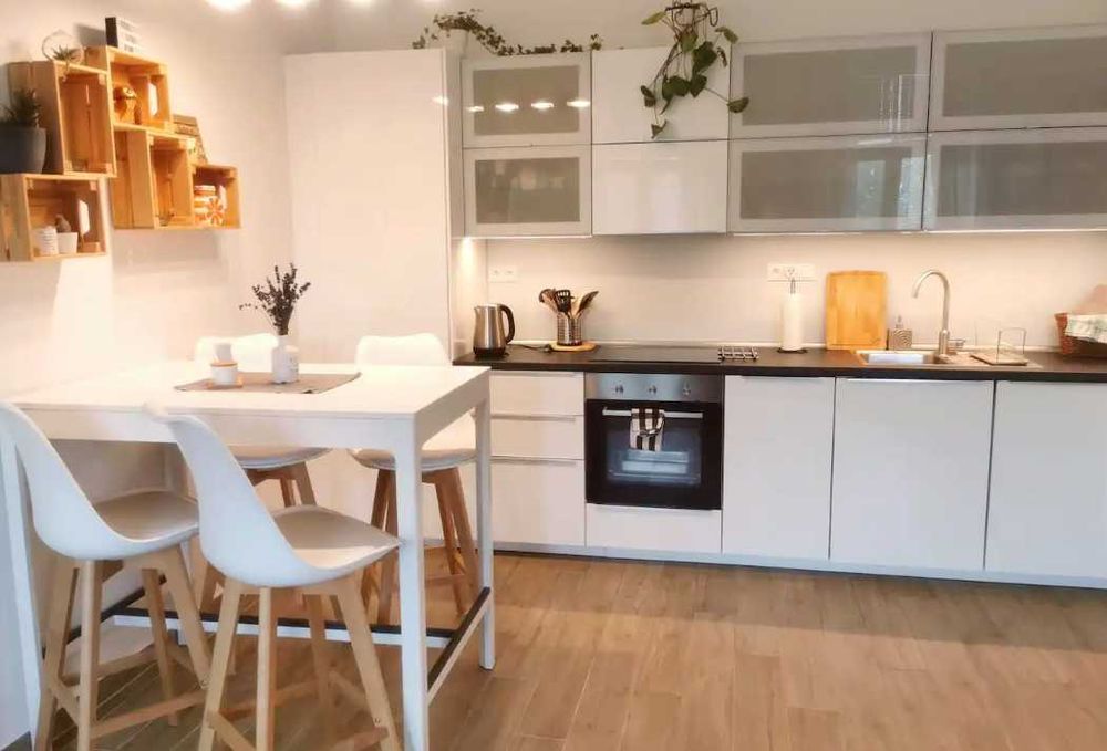 Дава се под наем Двустаен апартамент в Пловдив, Тракия - 64 кв.м за 255 € - Снимка #1