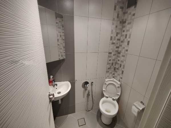 Продава се Тристаен апартамент в Бургас, Лазур - 120 кв.м за 2334 €/кв.м - Снимка #8