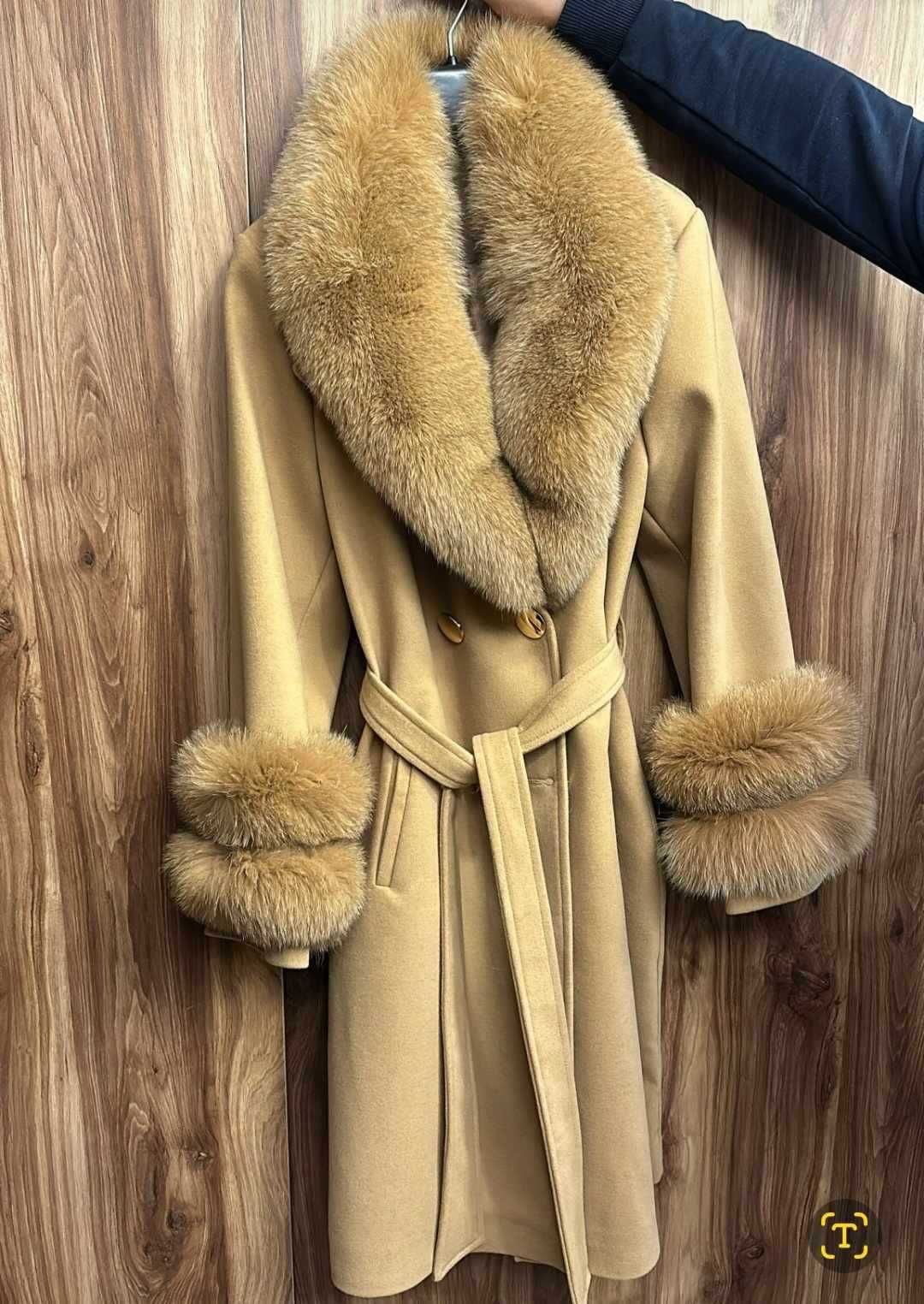 Кашмирени палта с лисица