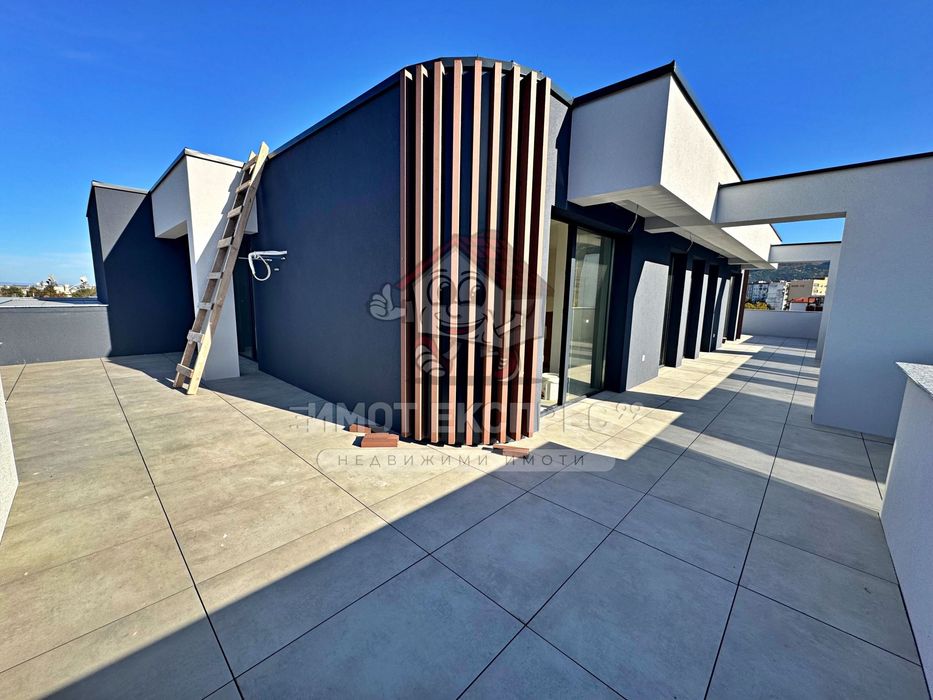 Апартамент, с 3 спални, ново строителство, панорамна гледка, кв.Запад