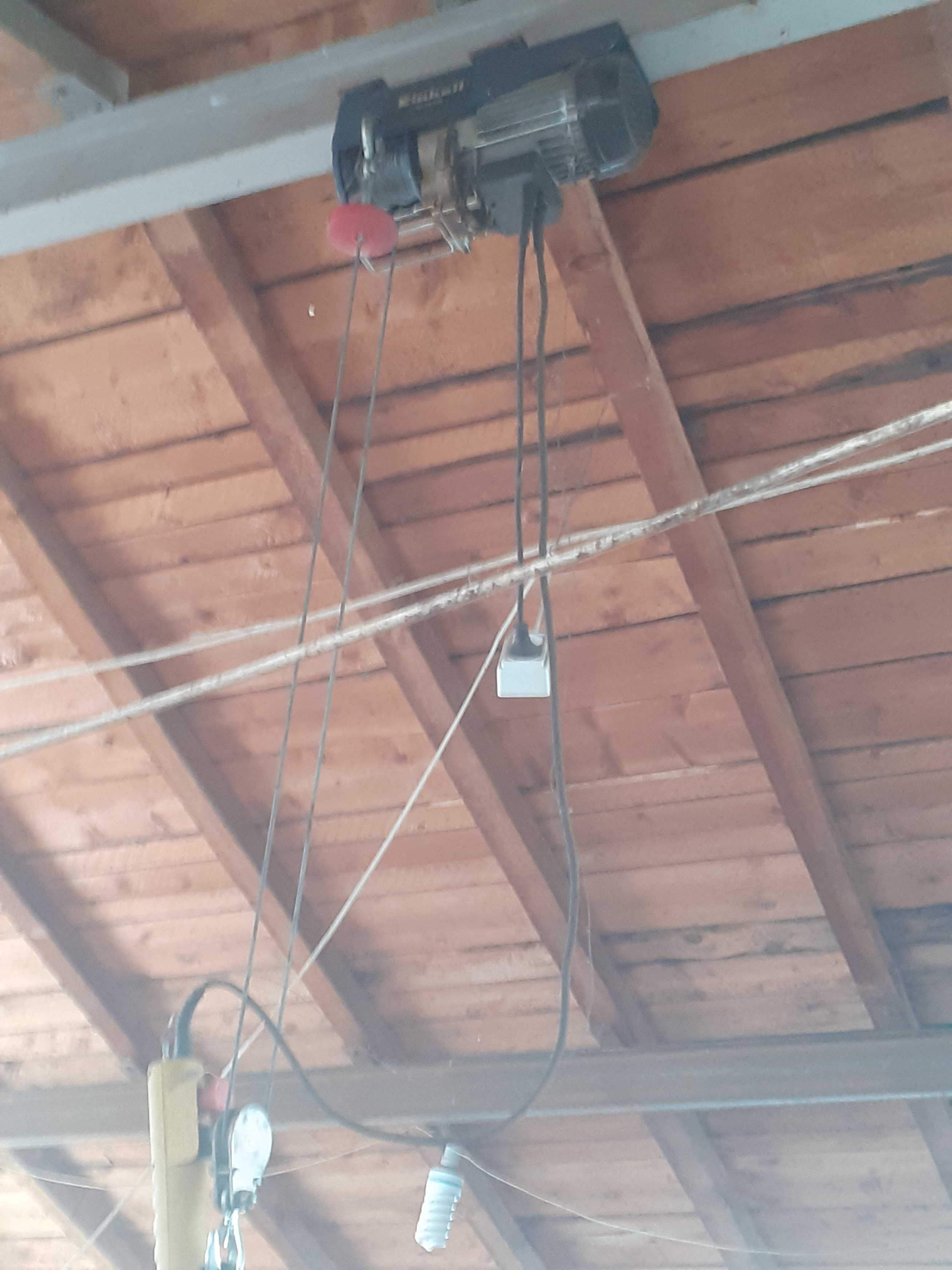 Palan electric Einhell 300 kg