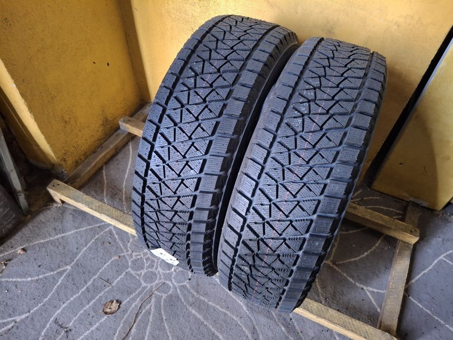 235 65 18 Bridgestone DOT 2018 iarna NOI