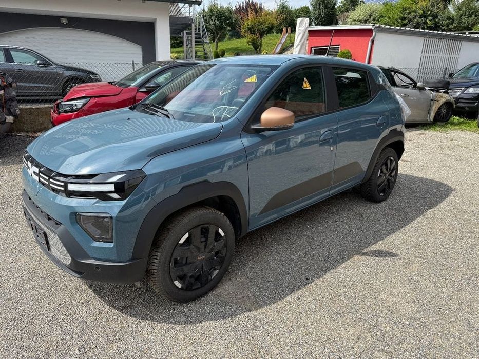 Vand Dacia Spring avariat an 2024 7600 km