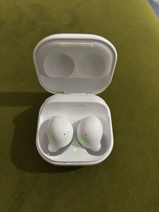 Vând Samsung Galaxy Buds 2, încă in garanție