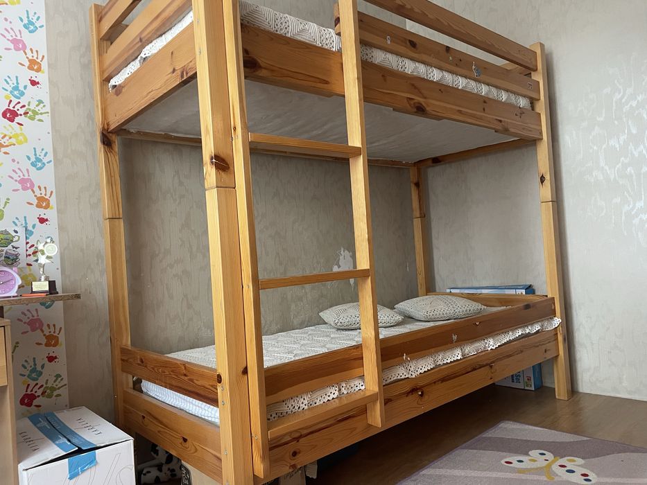 Масивно двуетажно легло чам