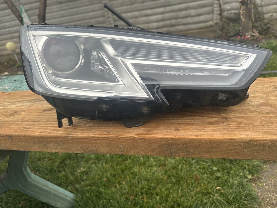 Far bi-xenon dreapta, Audi A4 B9,2015-2019 8W0941006B 030256027200