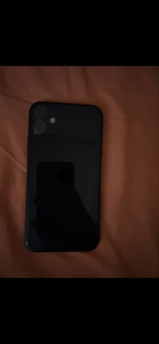 Продаю Айфонн 11