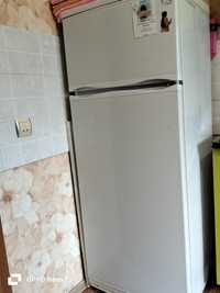 Продам холодильник 25000