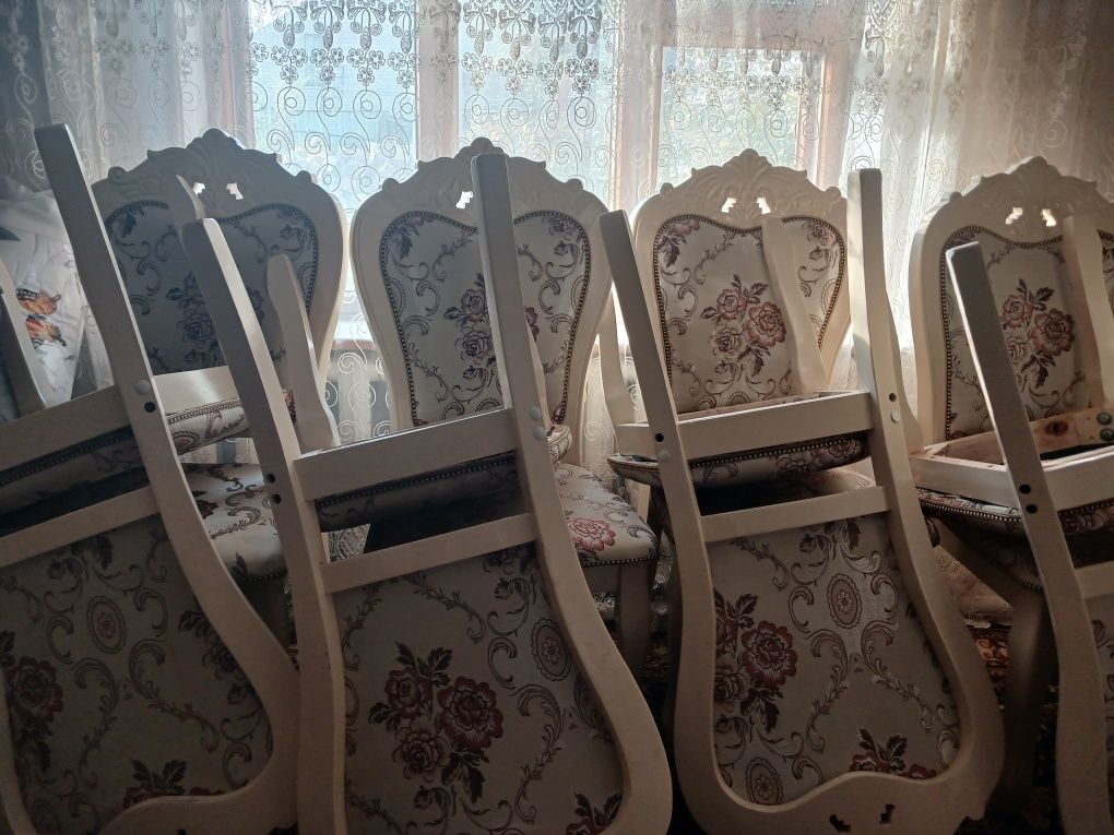 Стулья 15 штук .