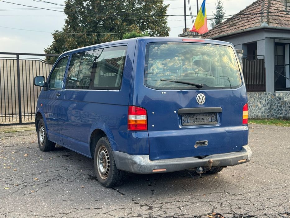 Vw Transporter T5 1.9TDI 8+1/9 locuri recent adus din Germania