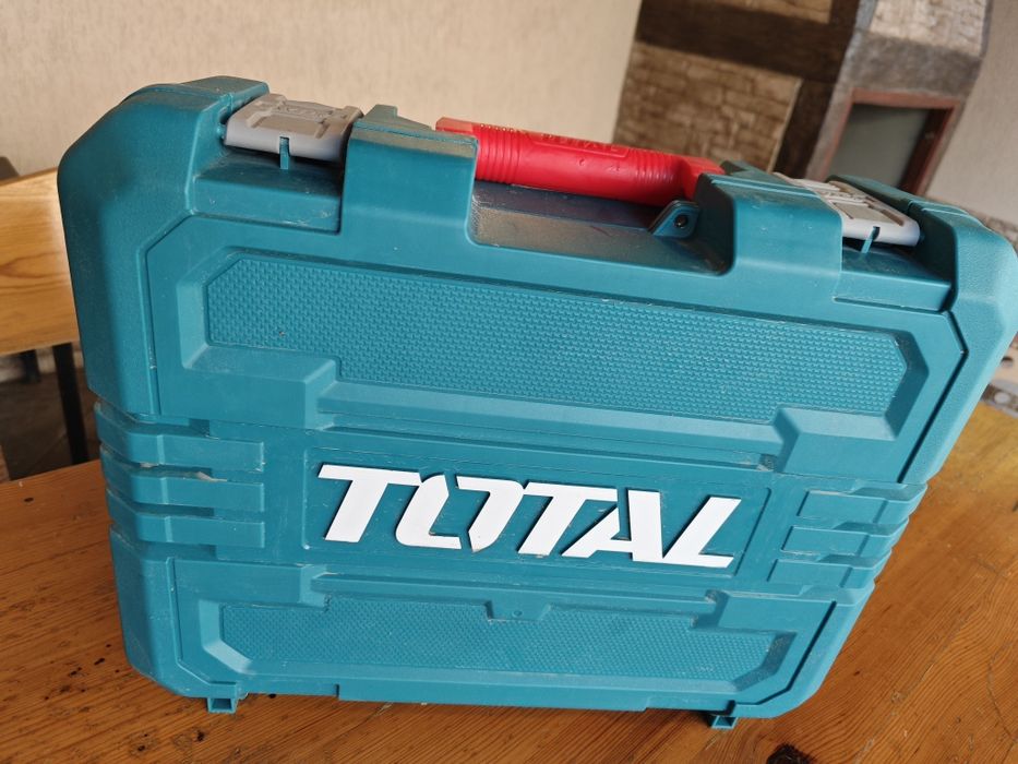 Акумулаторен ъглошлайф 20V Total