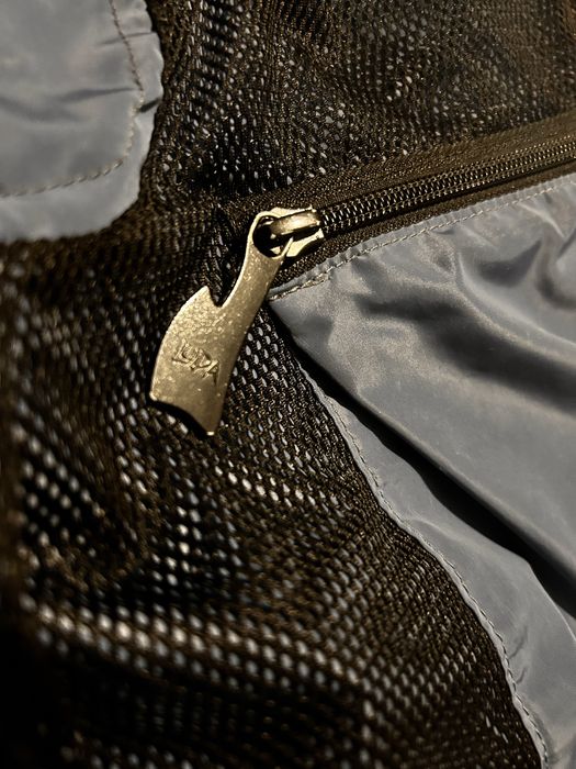 Luda карго иушляк син рядък