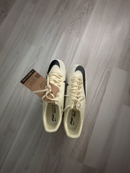 Vand Crampoane nike mercurial noi noute