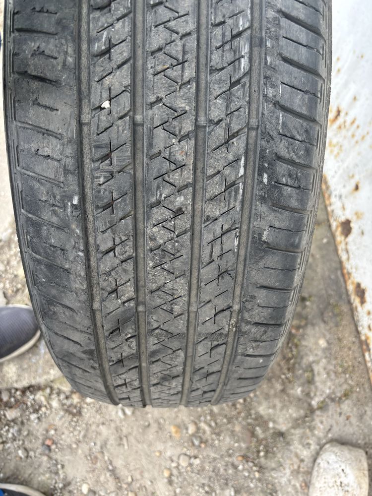 Гуми 235/60/18 Bridgestone