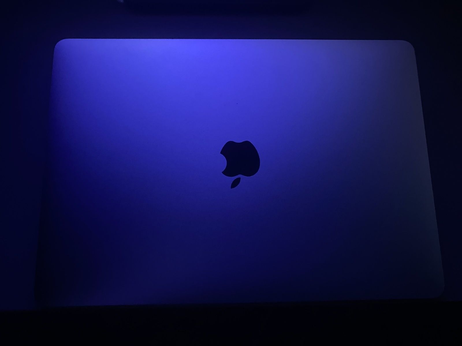 MacBook 13 Pro,лаптоп
