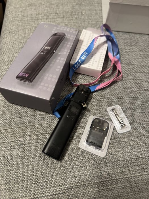 Electronica lost vape- ursa pro cu accesorii noi