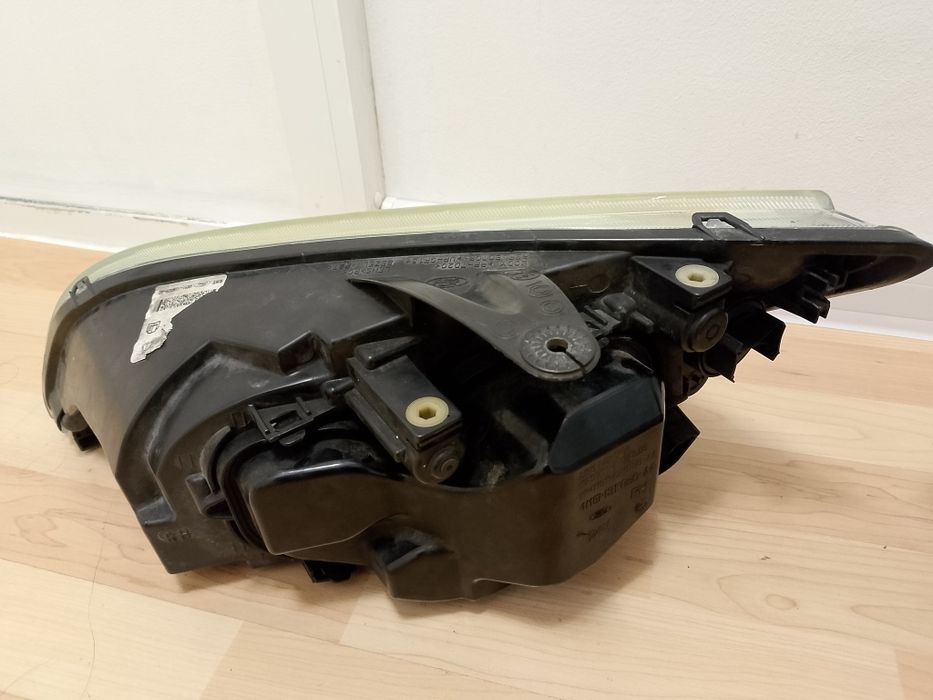 Фарове за Форд Фокус 2 - Ляв и Десен