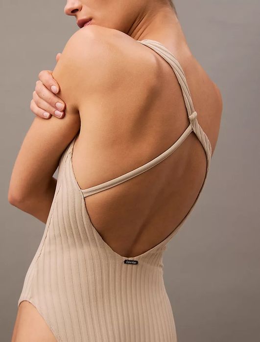 Купальники от Calvin Klein