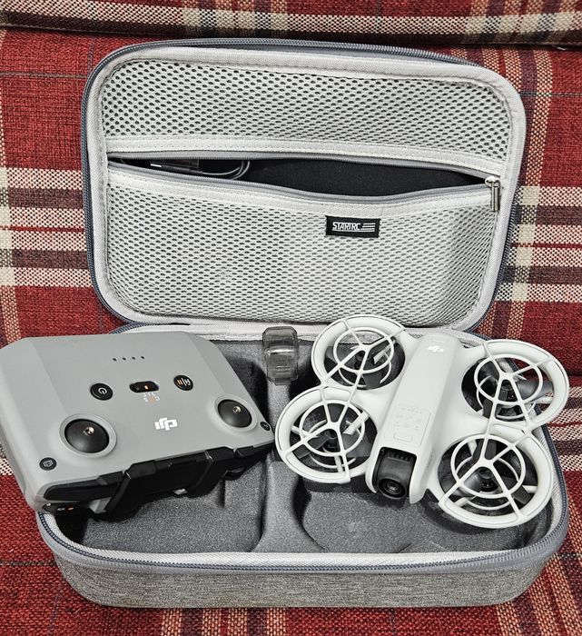 Dronă DJI Neo pachet complet