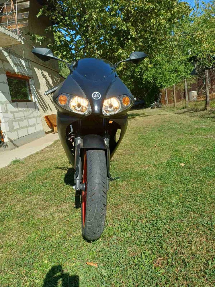 Продавам пистов мотор  yamaha tzr50