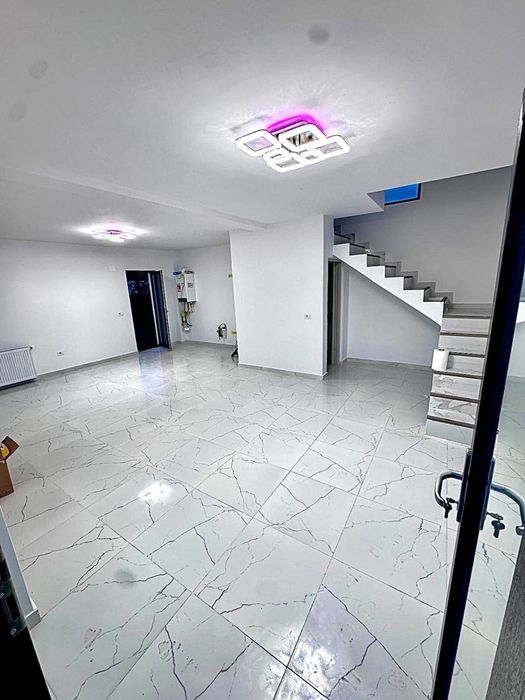 Vila moderna 2025 , pret de apartament