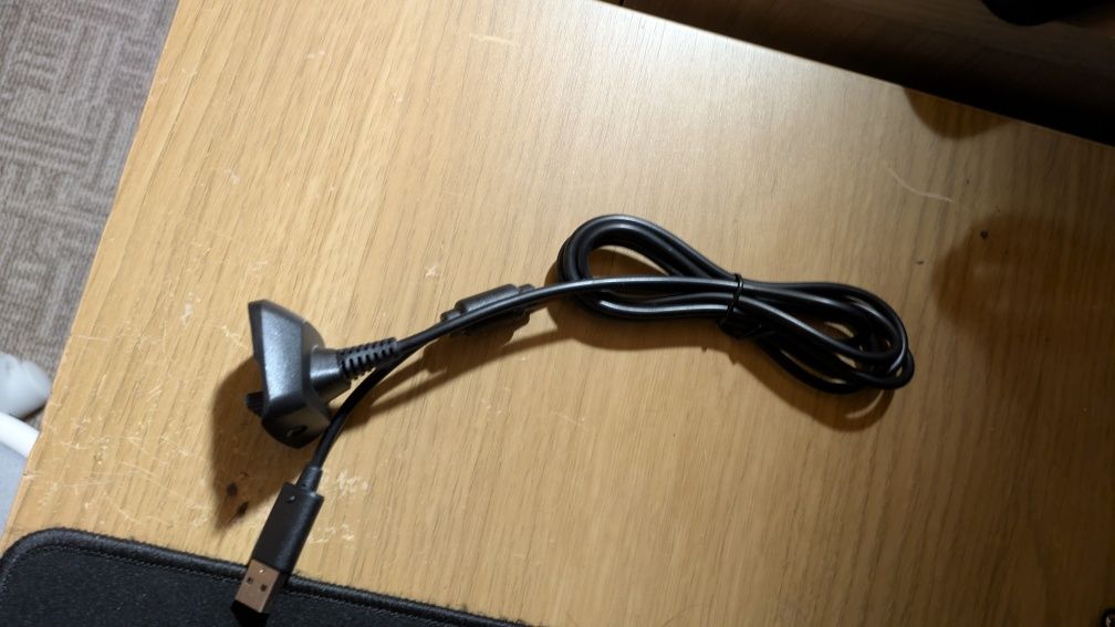 Adaptor diy pentru a conecta un controller de xbox 360la pc