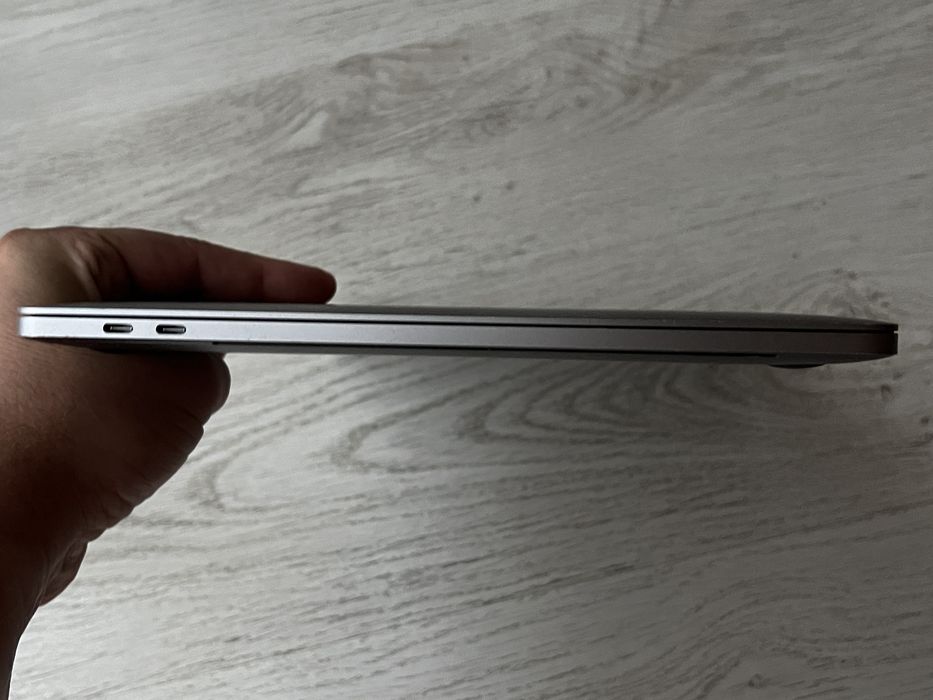 Apple macbook pro , i9 ,16Gb RAM, 500gb SSD, 15 inch, mid 2018, a1990